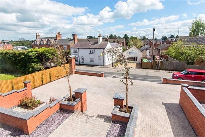 3 Bedroom Town House To Rent In Main Street, Fleckney, LE8