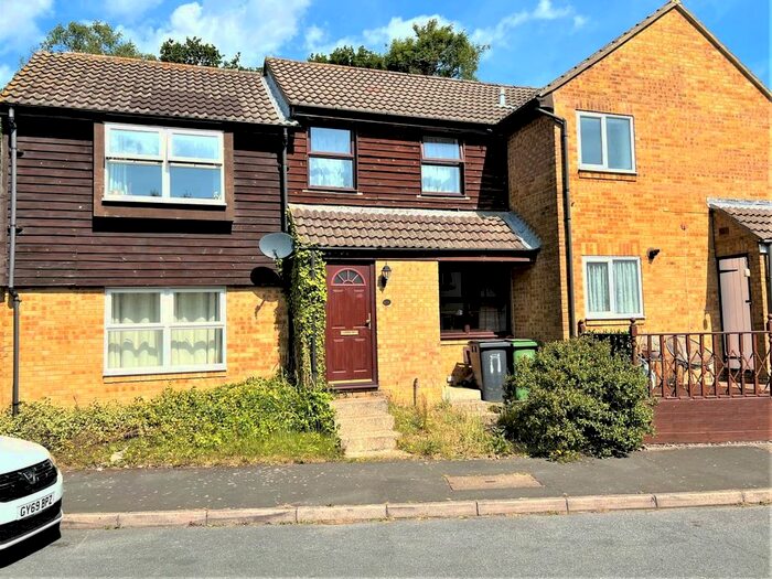 1 Bedroom Semi-Detached Bungalow To Rent In Greenfields Close, St. Leonards-On-Sea, TN37