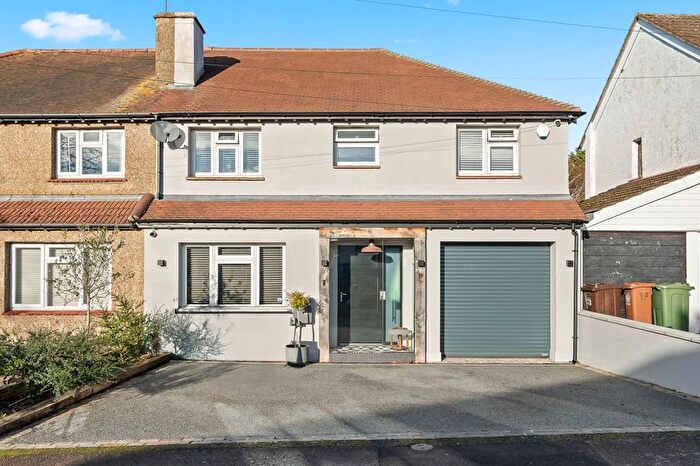 4 Bedroom Semi Detached House For Sale In Oaks Way, Carshalton Beeches, SM5