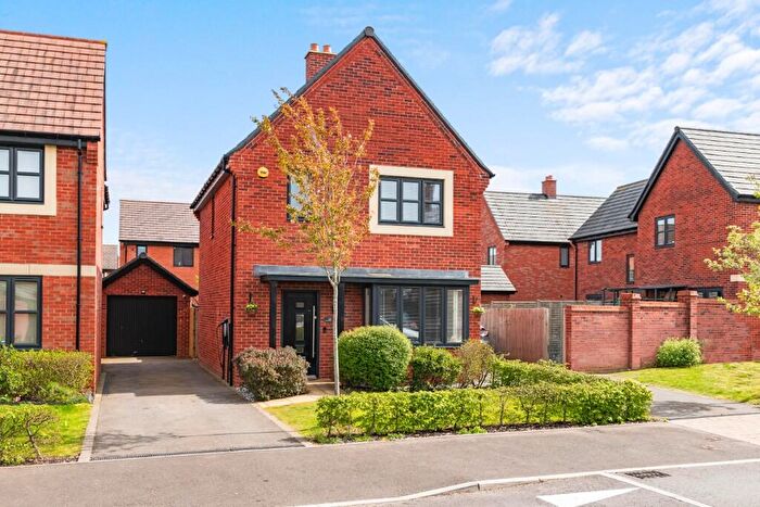 3 Bedroom Detached House For Sale In Stroudley Road, Blythe Valley Park, B90