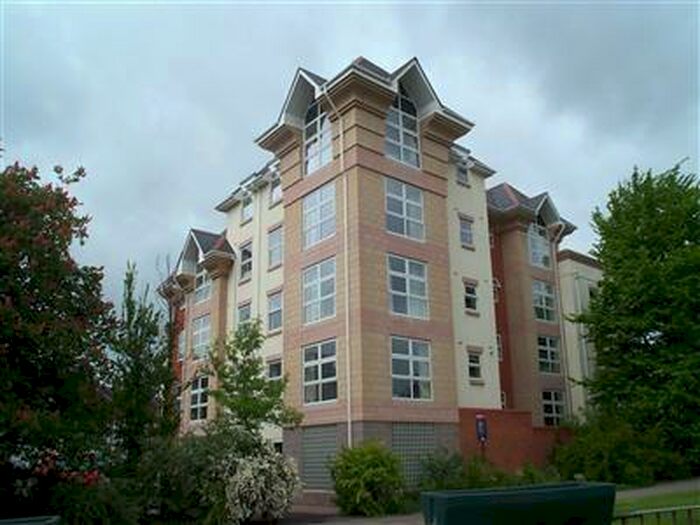 2 Bedroom Apartment To Rent In Synor House, Central, SO15