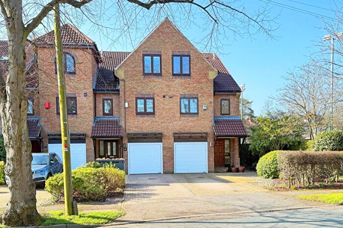 3 Bedroom Terraced House For Sale In Firs Road, Harrogate, HG2