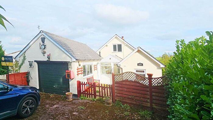 2 Bedroom Detached Bungalow For Sale In Llancloudy, South Hfd-shire, HR2