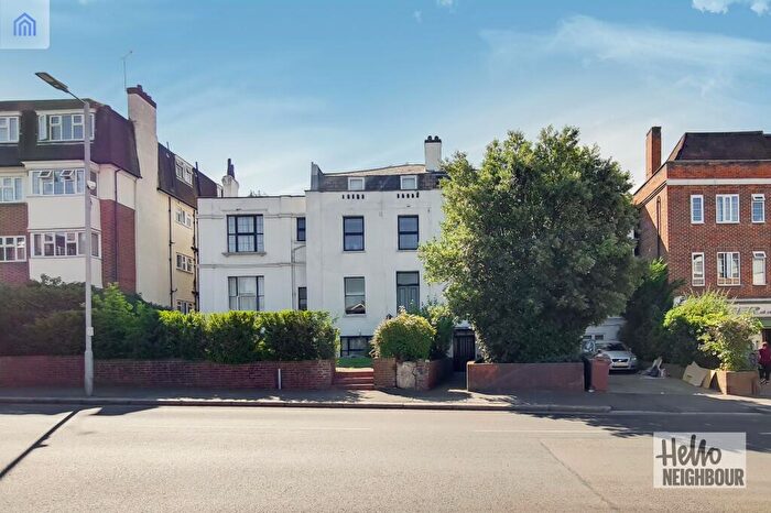 2 Bedroom Apartment To Rent In St Mark's Hill, Surbiton, KT6