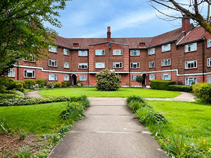 2 Bedroom Flat To Rent In Raglan Court, Empire Way, Wembley, HA9
