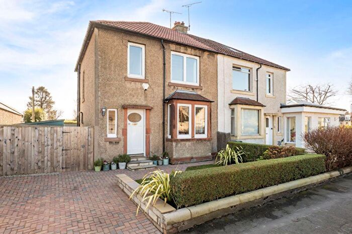 3 Bedroom Semi Detached House For Sale In Priestfield Road, Priestfield, Edinburgh, EH16