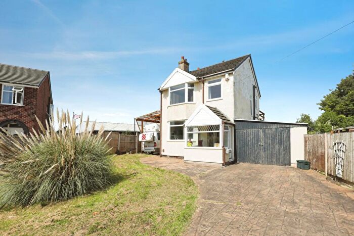 3 Bedroom Detached House For Sale In Hill Top Avenue, Winsford, Cheshire, CW7