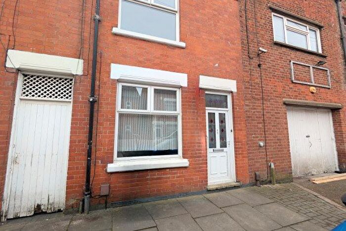 3 Bedroom Property To Rent In Bardolph Street, Leicester, LE4