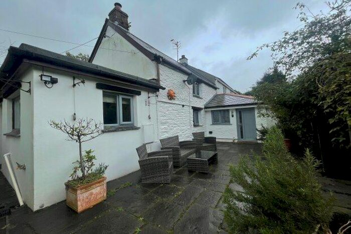 2 Bedroom Property To Rent In Perranwell, Truro, TR4