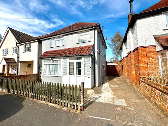 3 Bedroom Detached House For Sale In Station Road, Frimley, Camberley, Surrey, GU16