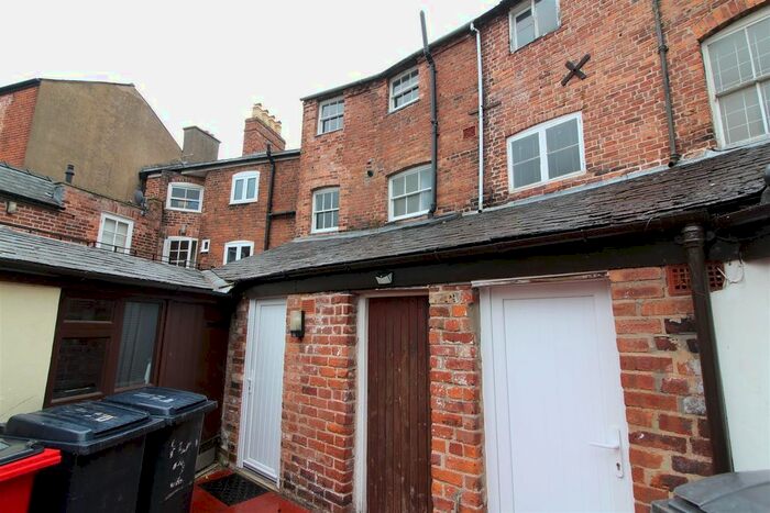 2 Bedroom Flat To Rent In Leg Street, Oswestry, SY11