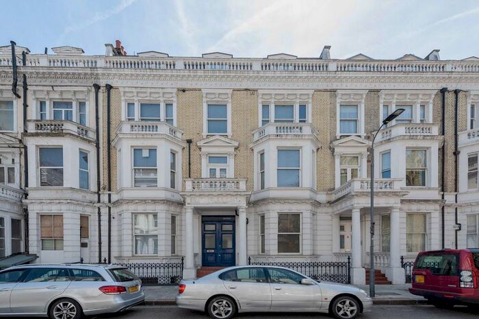 Studio To Rent In Castletown Road, London, W14