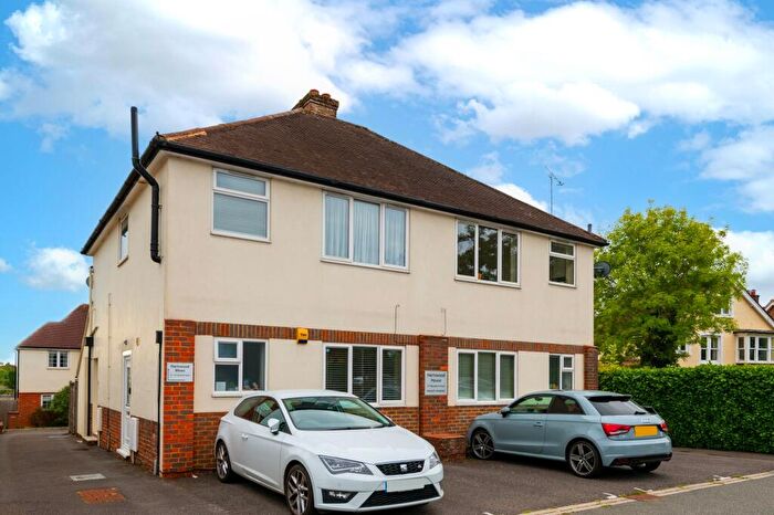 1 Bedroom Flat For Sale In Slipshatch Road, Reigate, RH2