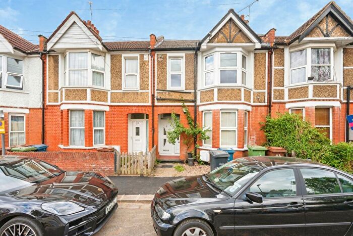 1 Bedroom Maisonette For Sale In Fairholme Road, Harrow, HA1