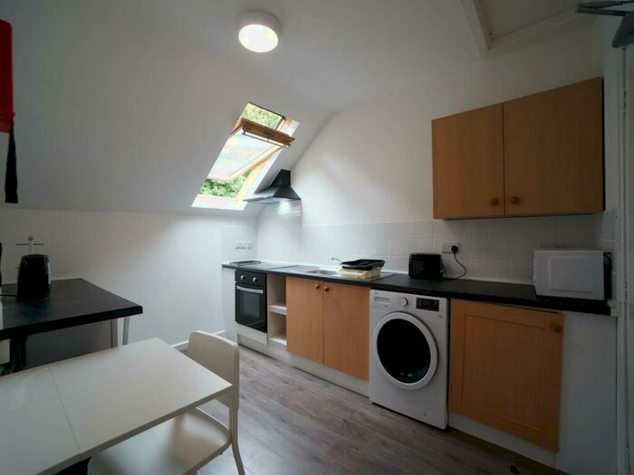 1 Bedroom Flat To Rent In Apartment, Bangor, Gwynedd, LL57