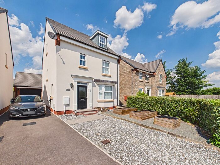 4 Bedroom Detached House For Sale In Cornflower Close, Somerton, TA11