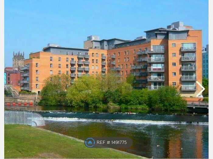 2 Bedroom Flat To Rent In East Street, Leeds, LS9