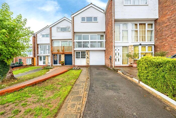 4 Bedroom Terraced House For Sale In Bideford Green, Leighton Buzzard, Bedfordshire, LU7