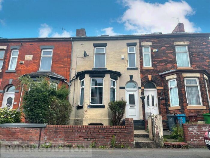 4 Bedroom Terraced House To Rent In Ashley Lane, Manchester, Greater Manchester, M9