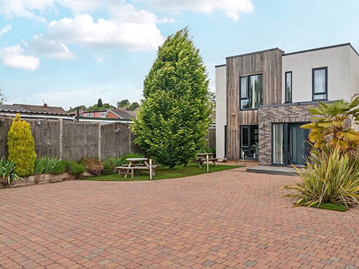 4 Bedroom Detached House For Sale In Cedar House, Little Hemsworth, Hemsworth, Pontefract, West Yorkshire, WF9