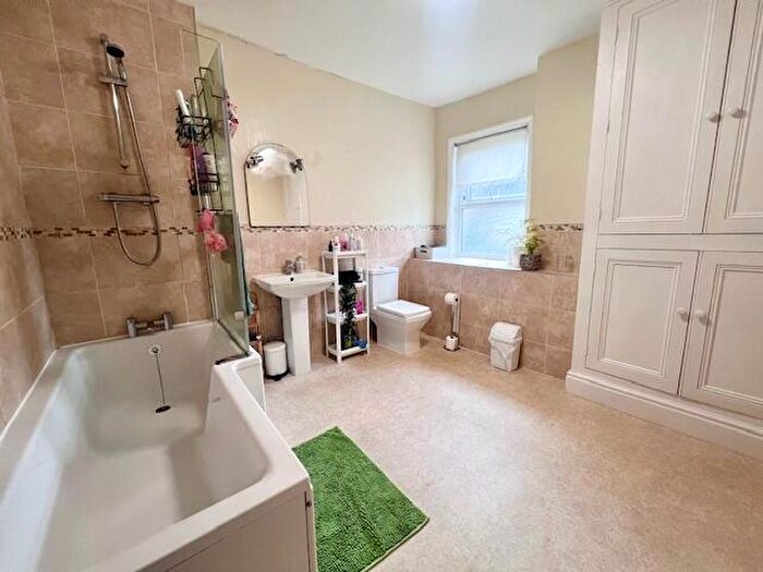 6 Bedroom Terraced House To Rent In Spooner Road, Sheffield, S10