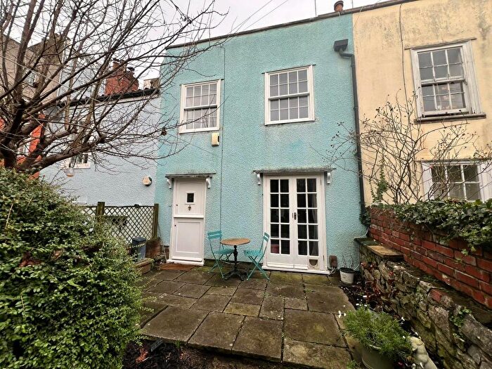 2 Bedroom Terraced House To Rent In Richmond Dale, Clifton, Bristol, BS8