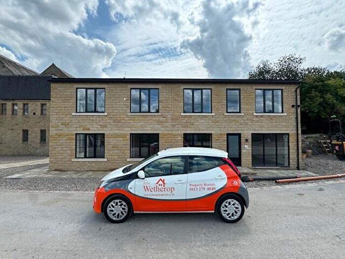 1 Bedroom Flat To Rent In Leeds Road, Shipley, West Yorkshire, BD18