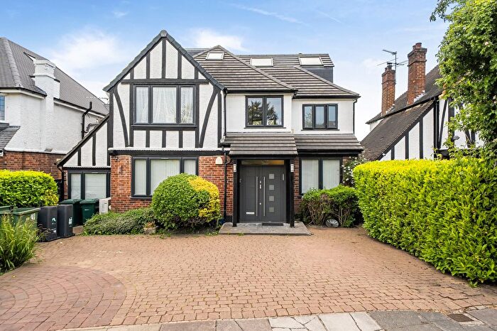 8 Bedroom Detached House For Sale In Edgwarebury Lane, Edgware, Greater London., HA8