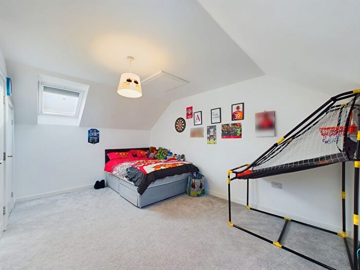 3 Bedroom End Of Terrace House For Sale In Highfield Road, Whitby, YO21