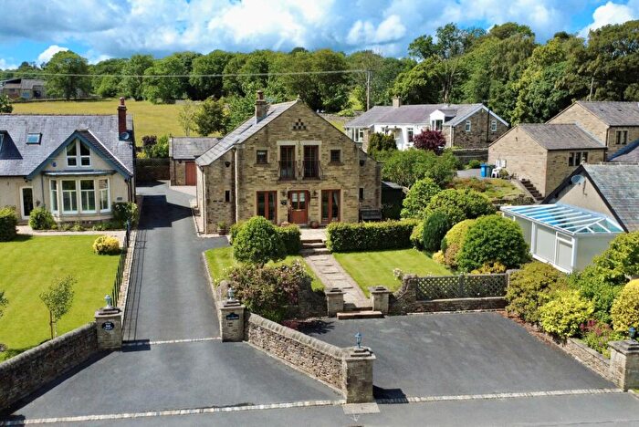3 Bedroom Detached House For Sale In The Hollies, Green Lane, Glusburn, BD20