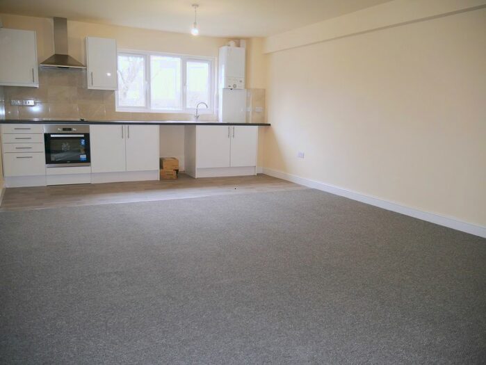 2 Bedroom Flat To Rent In 142 Woodway Lane, Walsgrave CV2