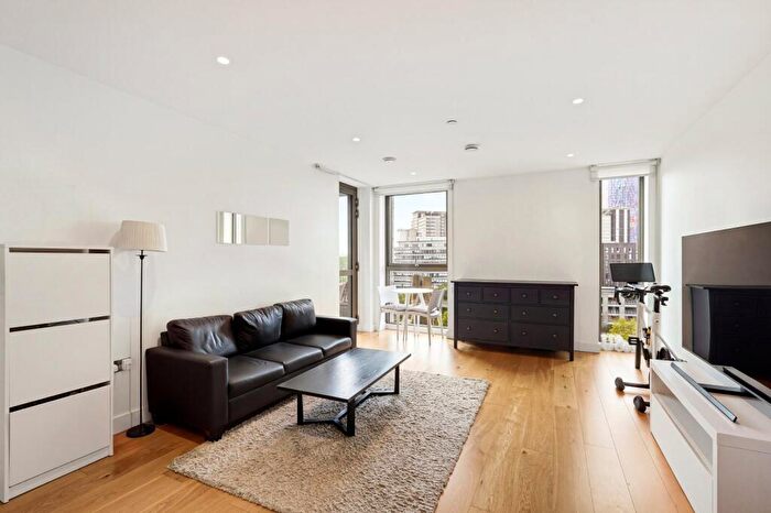 1 Bedroom Apartment To Rent In Vita Apartments, Caithness Walk, Croydon, CR0