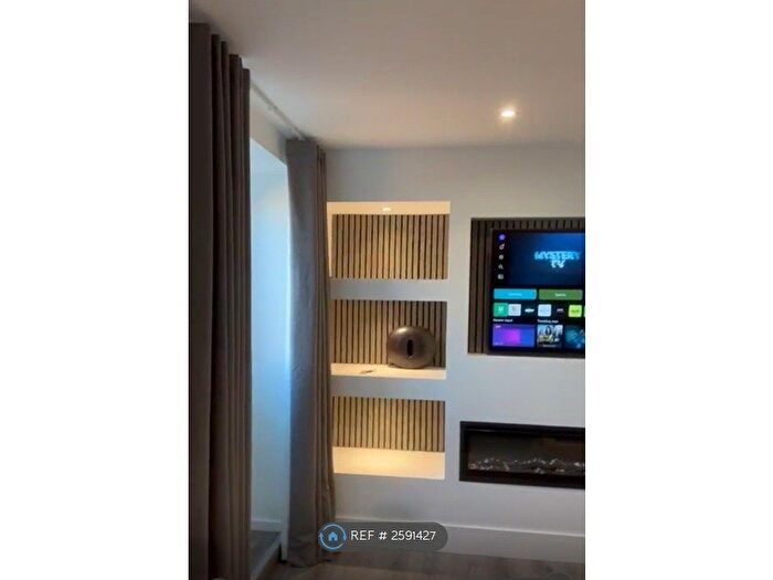 2 Bedroom Flat To Rent In Buxton Road, Stockport, SK2