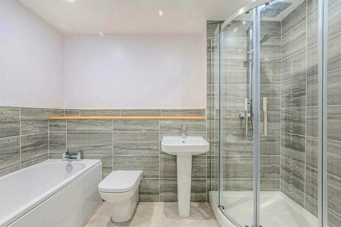 3 Bedroom Flat To Rent In Westonbirt Court, SE15