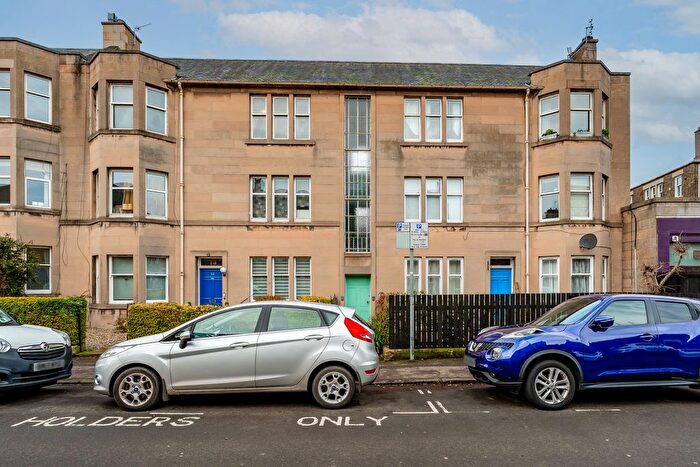 3 Bedroom Flat For Sale In / Learmonth Avenue, Comely Bank, Edinburgh, EH4