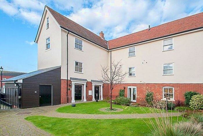 2 Bedroom Flat To Rent In William Hunter Way, Brentwood, CM14