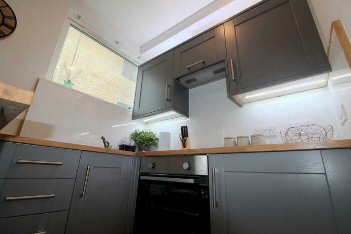1 Bedroom Flat To Rent In Franciscan Way, Ipswich, IP1