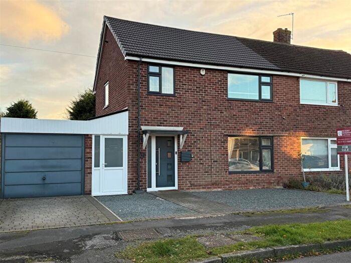 3 Bedroom Semi Detached House For Sale In St. Lawrence Boulevard, Radcliffe-On-Trent, Nottingham, NG12