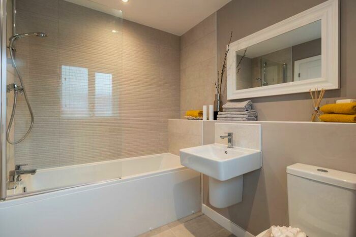 4 Bedroom Detached House For Sale In Longwick - Incentives Available, HP27