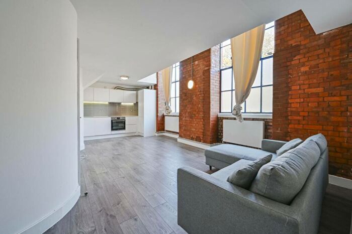 1 Bedroom Flat To Rent In Canonbury Heights East, , Islington, London, N1