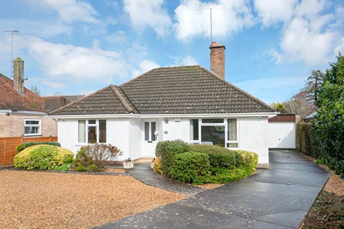3 Bedroom Detached Bungalow For Sale In Roman Bank, Stamford, PE9