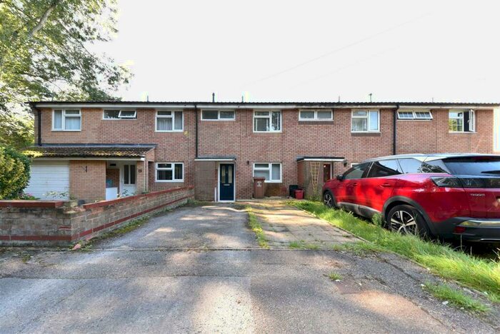 3 Bedroom Terraced House To Rent In Ashburnham Walk, Stevenage, SG2