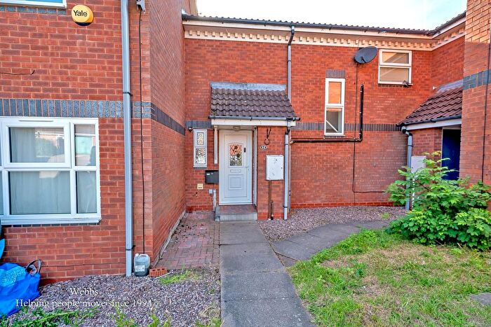2 Bedroom Town House For Sale In Ashdale Close, Huntington, Cannock, WS12