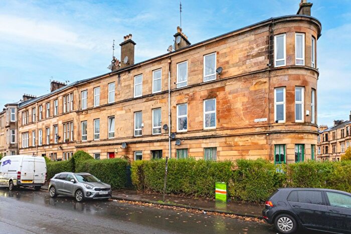 3 Bedroom Flat For Sale In Darnley Street, Flat /, Pollokshields, Glasgow, G41