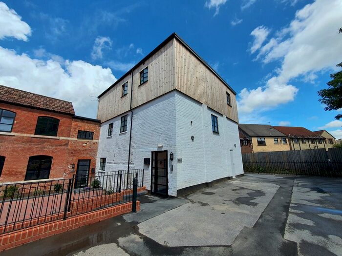 1 Bedroom Flat To Rent In Times Square, Duke Street, BA14