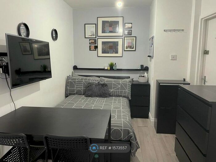 Studio To Rent In Windsor Cresent, Wembley Park, HA9