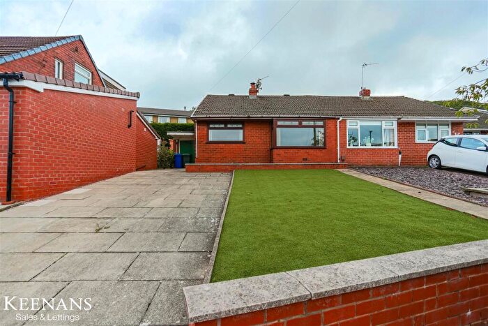 2 Bedroom Semi-Detached Bungalow For Sale In St. Thomas's Road, Rossendale, BB4