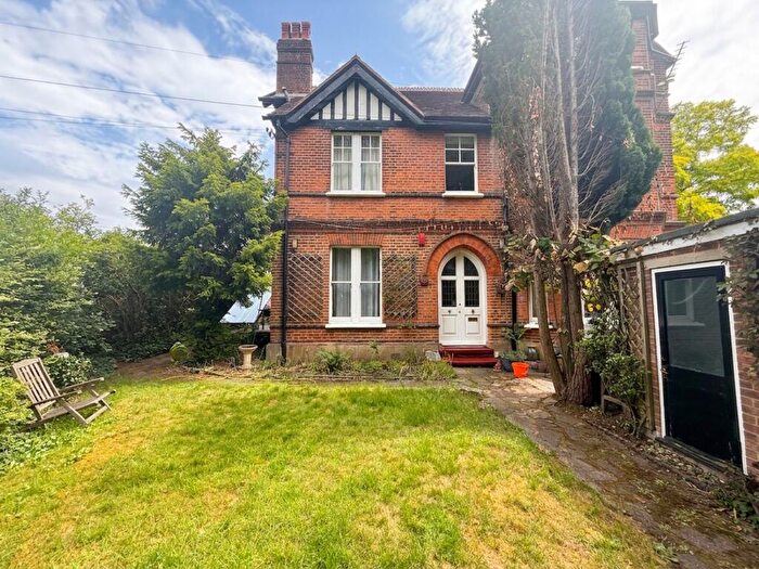 3 Bedroom Flat To Rent In Highland Road, Bromley, BR1