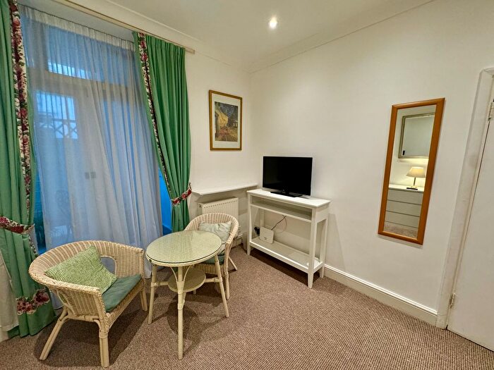 Studio To Rent In Craven Hill Gardens, London, W2