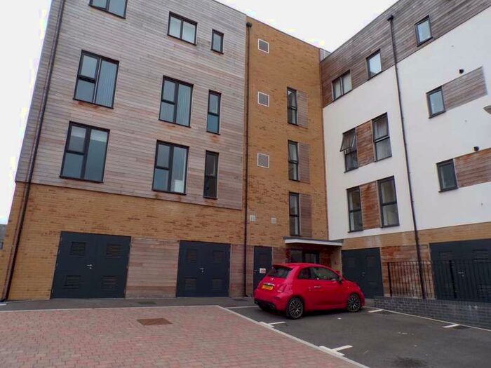 2 Bedroom Flat To Rent In Cranwell Road Locking Parklands, Weston-super-mare, BS24